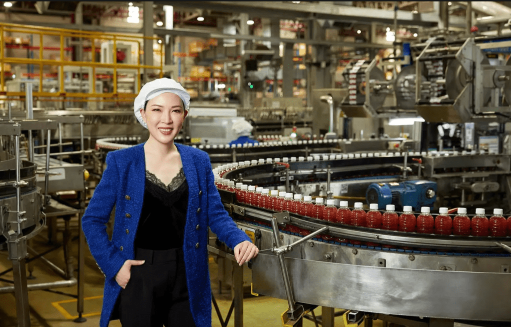 Sappe bottling plant with CEO Credit: OAT CHAIYASITH FOR FORBES ASIA